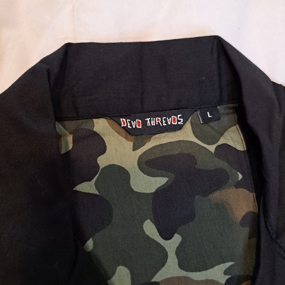 Dead Threads Womens L Shirt Goth Black Camouflage Button Down Short Sleeve - Picture 7 of 12